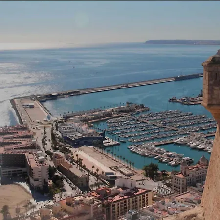 Suncastle -with Sunny Rooftop Terrace And Barbecue