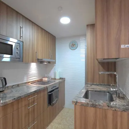 Suncastle -with Sunny Rooftop Terrace And Barbecue *