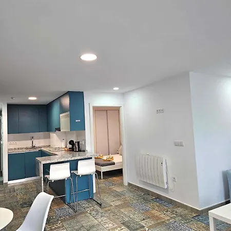Suncastle -with Sunny Rooftop Terrace And Barbecue