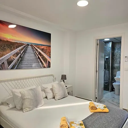Suncastle -with Sunny Rooftop Terrace And Barbecue * Alicante