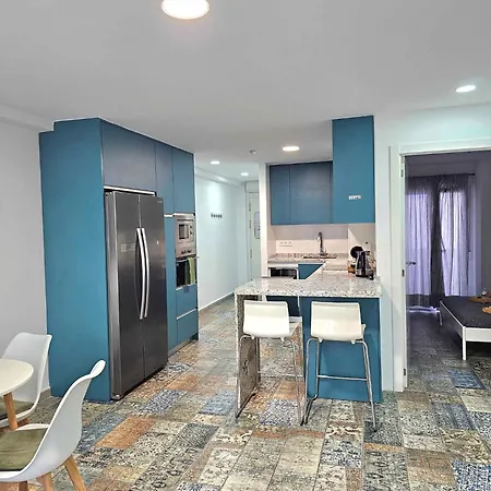 Suncastle -with Sunny Rooftop Terrace And Barbecue Apartment