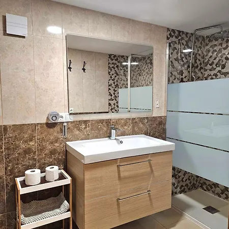 Apartment Suncastle -with Share Rooftop Terrace And Barbecue